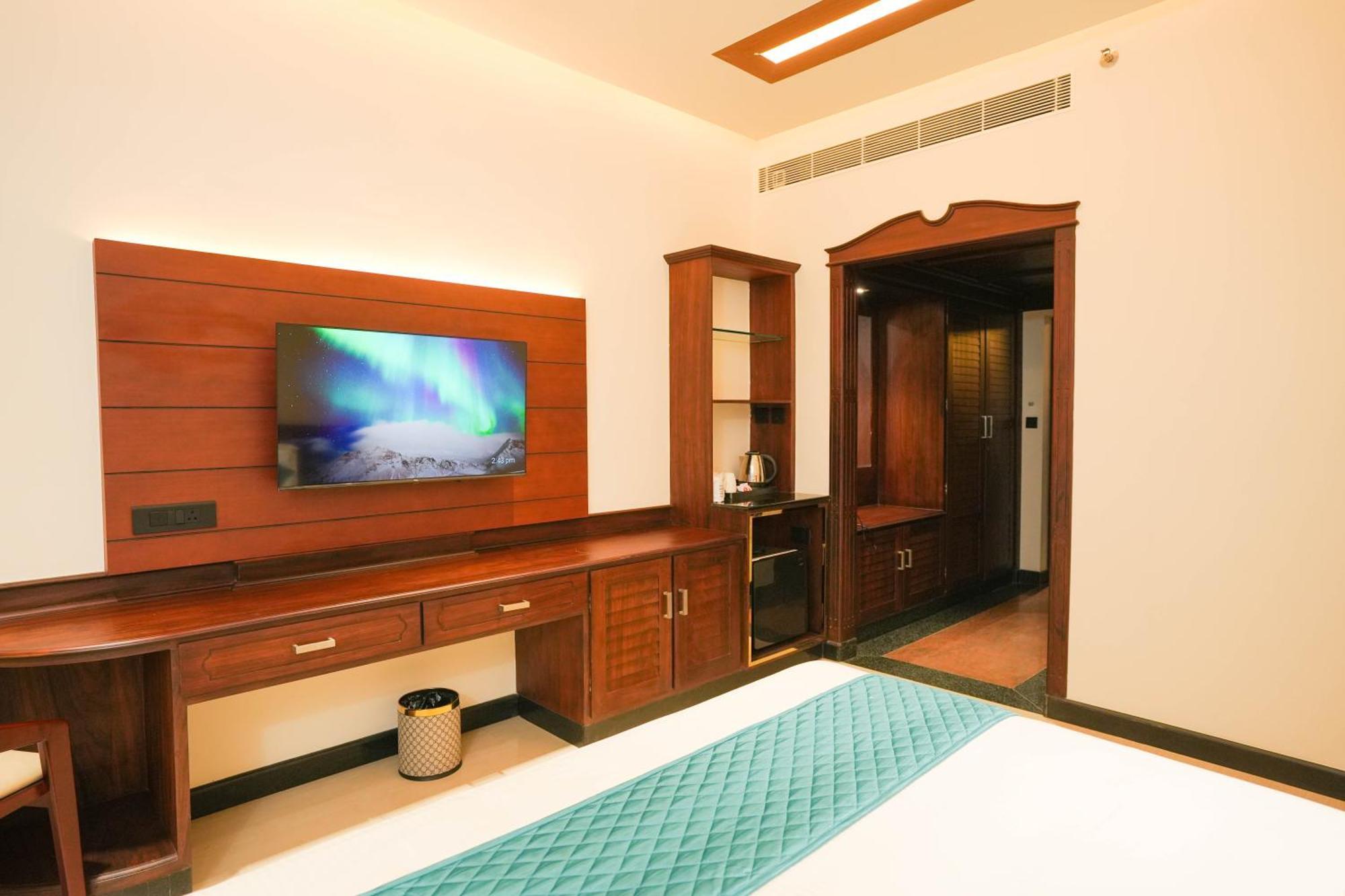 Hotel Blue Castle à Thiruvananthapuram Extérieur photo